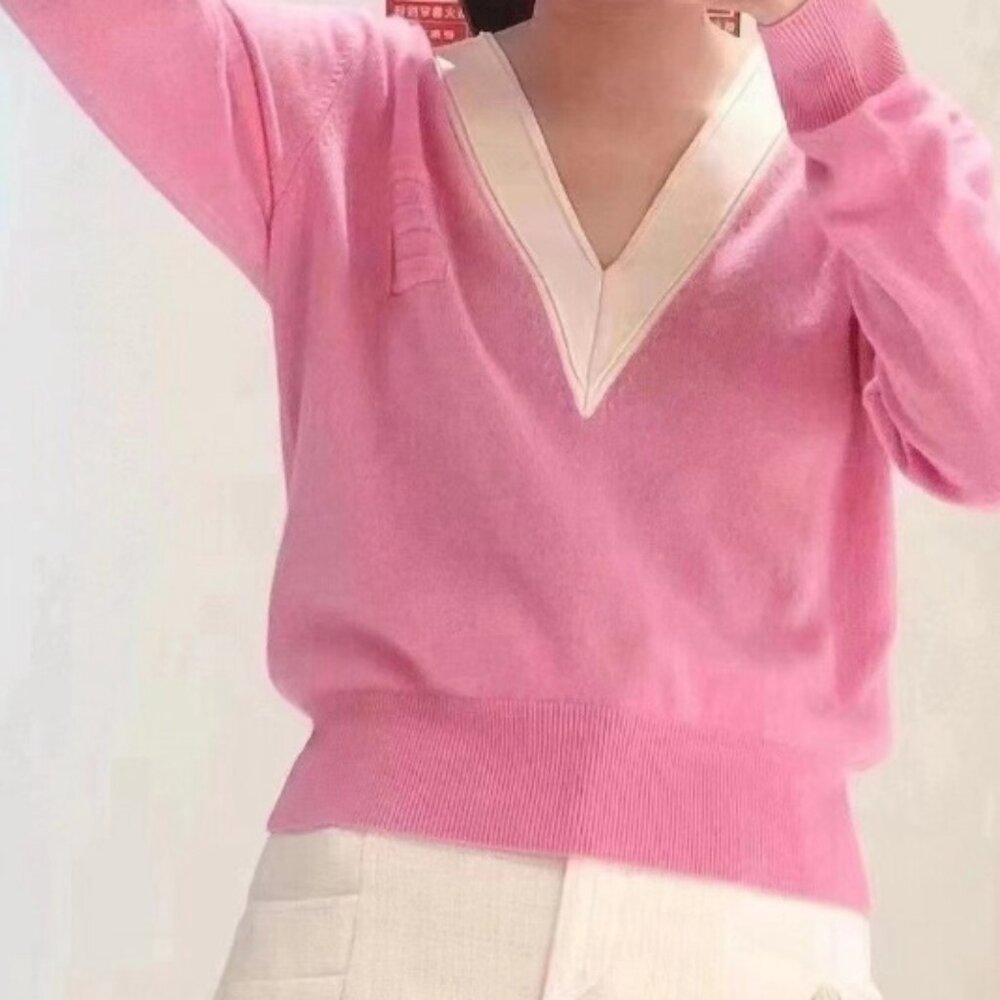 Sandro V Neck Cashmere Sweater Pink Size Medium